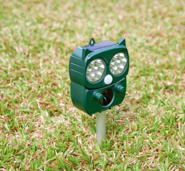 Solar Power Ultrasonic Animal Repeller Pest Repellent Cat Deer Raccoon Garden US