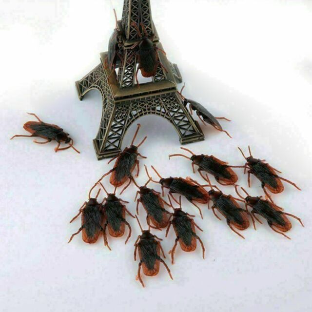 40pcs Prank Cockroaches Realistic Cock Roach Rubber Fake Creepy Bug Gag Toy Joke